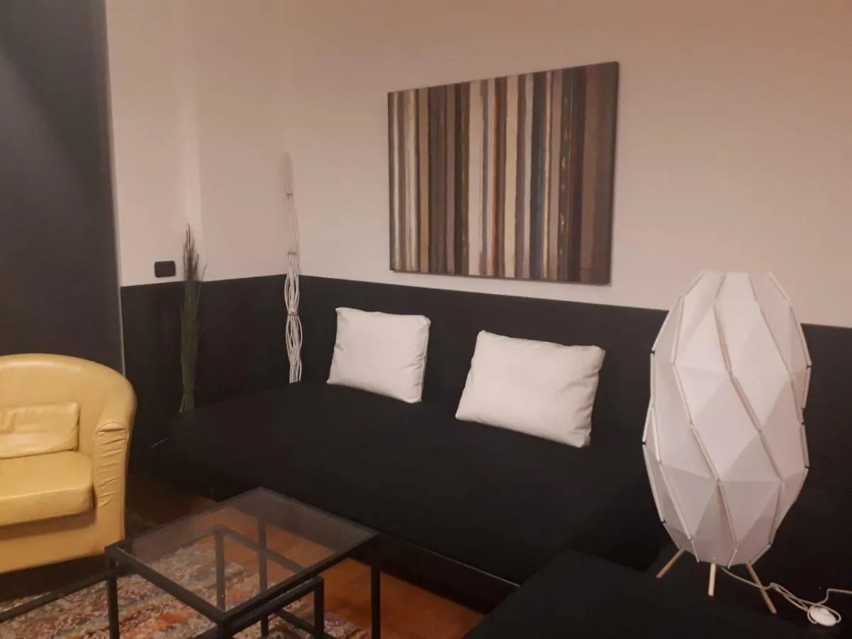 Casa Roma Lägenhet Turate